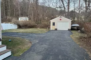 322 Cheshire Rd, Pittsfield, MA 01201 - Photo 31