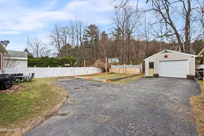322 Cheshire Rd, Pittsfield, MA 01201 - Photo 27