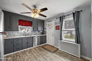 322 Cheshire Rd, Pittsfield, MA 01201 - Photo 11