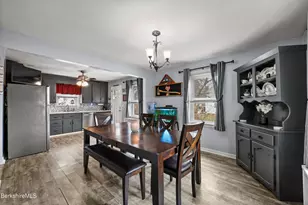 322 Cheshire Rd, Pittsfield, MA 01201 - Photo 17