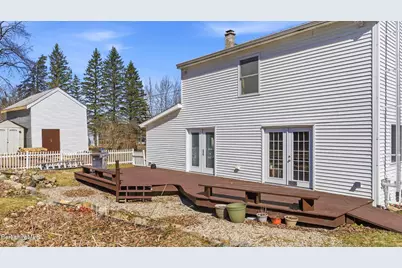 298 E Housatonic St, Dalton, MA 01226 - Photo 29