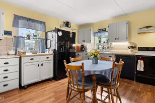 298 Housatonic St, Dalton, MA 01226 - Photo 9