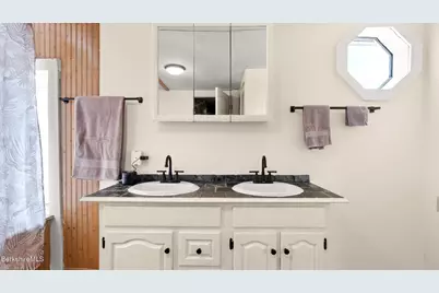 298 Housatonic St, Dalton, MA 01226 - Photo 23