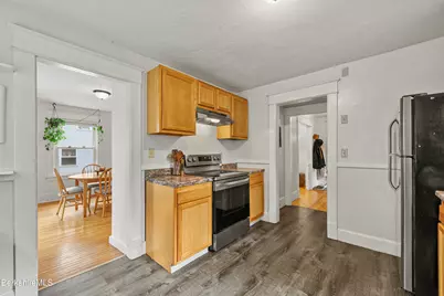 27 Morgan St, Pittsfield, MA 01201 - Photo 15