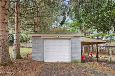 27 Morgan St, Pittsfield, MA 01201 - Photo 29