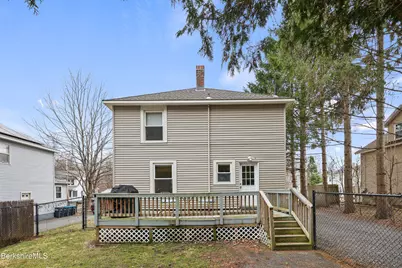 27 Morgan St, Pittsfield, MA 01201 - Photo 31