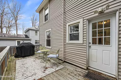27 Morgan St, Pittsfield, MA 01201 - Photo 25
