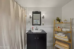 27 Morgan St, Pittsfield, MA 01201 - Photo 25