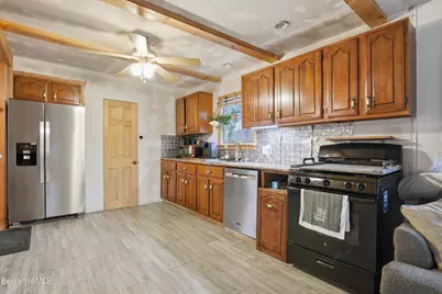 1286 North St, Pittsfield, MA 01201 - Photo 15