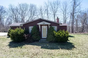 28 Adell St, Pittsfield, MA 01201 - Photo 3