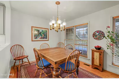 1136 Barker Rd #27, Pittsfield, MA 01201 - Photo 7