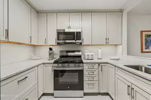 1136 Barker Rd, Pittsfield, MA 01201 - Photo 9