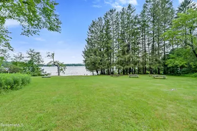 1136 Barker Rd #27, Pittsfield, MA 01201 - Photo 27