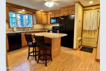 30 School St, Dalton, MA 01226 - Photo 9