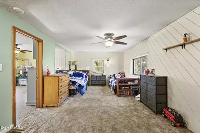 31 E Housatonic St, Dalton, MA 01226 - Photo 9