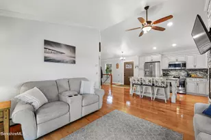 200 Narragansett Ave, Lanesborough, MA 01237 - Photo 25