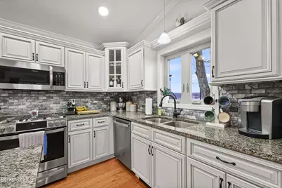 200 Narragansett Ave, Lanesborough, MA 01237 - Photo 17