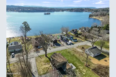 200 Narragansett Ave, Lanesborough, MA 01237 - Photo 61