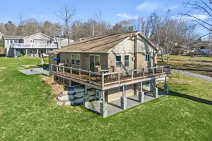 200 Narragansett Ave, Lanesborough, MA 01237 - Photo 59