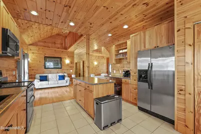 633 E Otis Rd, Otis, MA 01253 - Photo 23