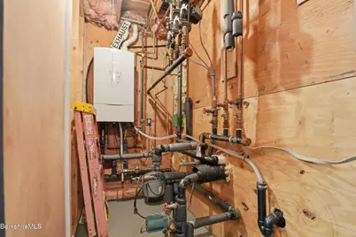 520 N Main St, Lanesborough, MA 01237 - Photo 55