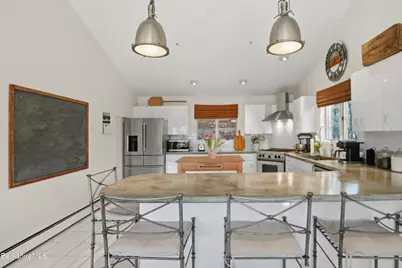 520 N Main St, Lanesborough, MA 01237 - Photo 5