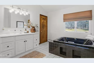 520 N Main St, Lanesborough, MA 01237 - Photo 23