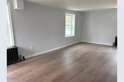 23 Murray Ave, North Adams, MA 01247 - Photo 15