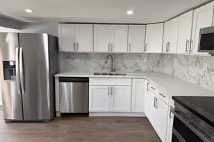 23 Murray Ave, North Adams, MA 01247 - Photo 3