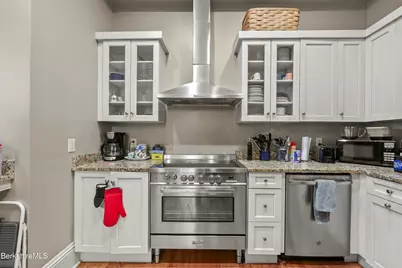 74 Wendell Ave, Pittsfield, MA 01201 - Photo 19