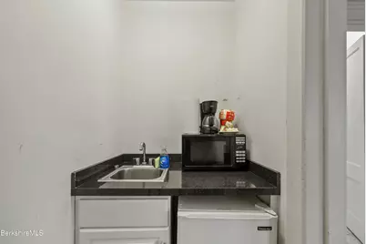 74 Wendell Ave, Pittsfield, MA 01201 - Photo 49