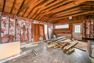 111 Columbia St, Adams, MA 01220 - Photo 31