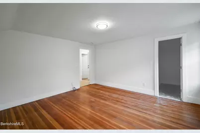 111 Columbia St, Adams, MA 01220 - Photo 5