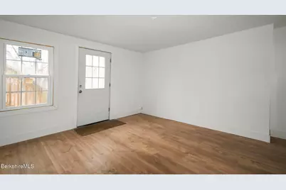 111 Columbia St, Adams, MA 01220 - Photo 29