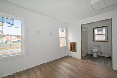 111 Columbia St, Adams, MA 01220 - Photo 25