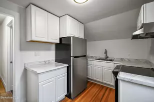 111 Columbia St, Adams, MA 01220 - Photo 9