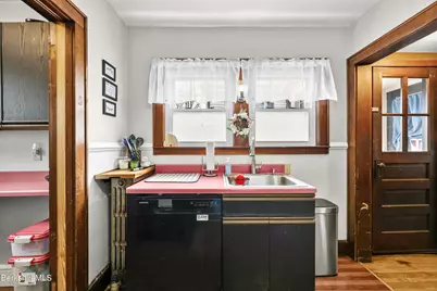 68 Church St, Hinsdale, MA 01235 - Photo 13