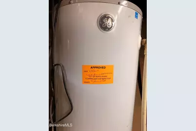 422 W Main St, North Adams, MA 01247 - Photo 23