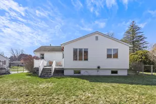 43 Baldwin Ave, Pittsfield, MA 01201 - Photo 5