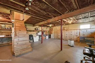 43 Baldwin Ave, Pittsfield, MA 01201 - Photo 29