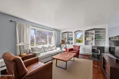 43 Baldwin Ave, Pittsfield, MA 01201 - Photo 9