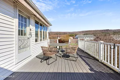 43 Baldwin Ave, Pittsfield, MA 01201 - Photo 7