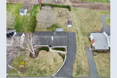 59 Joan Dr, Pittsfield, MA 01201 - Photo 3