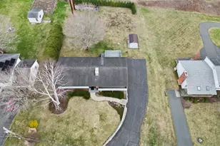 59 Joan Dr, Pittsfield, MA 01201 - Photo 3