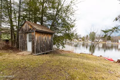 19 Cove Ln, Hinsdale, MA 01235 - Photo 9