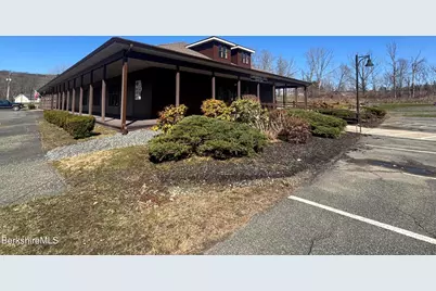 20 Williamstown Rd, Lanesborough, MA 01237 - Photo 9