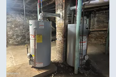 84 Washington Ave, North Adams, MA 01247 - Photo 39