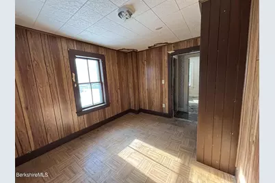 31 William St, Chester, MA 01011 - Photo 7