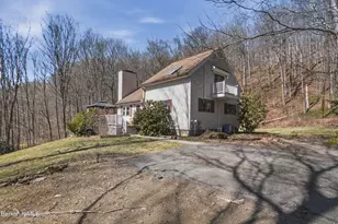 56 Victoria Ln, Lanesborough, MA 01237 - Photo 45