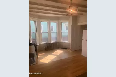 31 Bartlett Ave, Pittsfield, MA 01201 - Photo 9